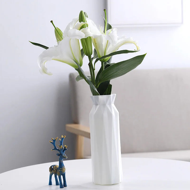 Water Ripple Plastic Vase